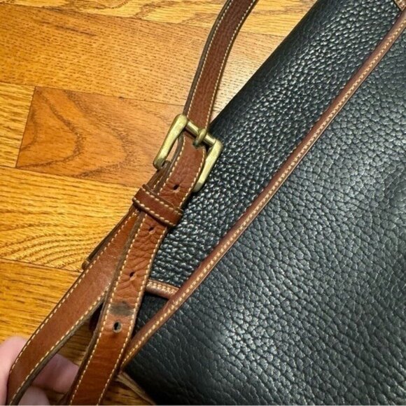 Vintage Dooney & Bourke Crossbody Bag - Picture 16 of 16